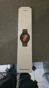 Samsung Galaxy Watch7, 40mm Green, Brand New And Sealed - Zdjęcie 1 z 4
