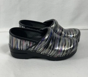Dansko XP Womens Striped Metallic Patent Leather Nursing Clogs Shoe Sz 36 US 5.5 - Picture 1 of 6