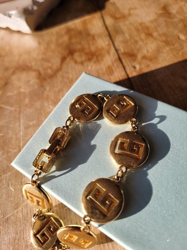GIVENCHY Bracciale Medaglione Moneta Logo Oro Vintage