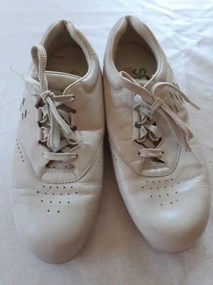SAS  Womens Free Time Beige Shoes Sneakers Comfort Walking Size  8 1/2 - Image 1 of 4