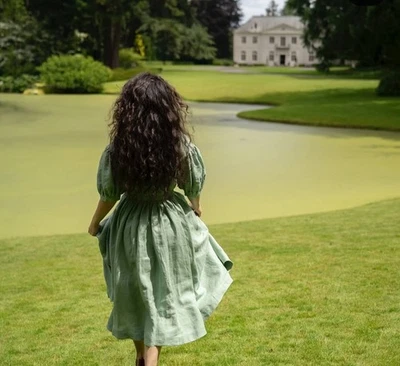 Vestido Beth de manga corta Little Women Atelier en verde menta Foto 1 de 2