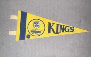 Vintage 1970 NHL Los Angeles Kings 4" X 10-1/2" Mini Hockey Pennant - Picture 1 of 2