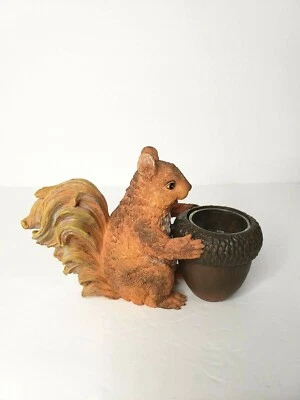 Candelabro de bellota con ardilla Foto 1 de 4