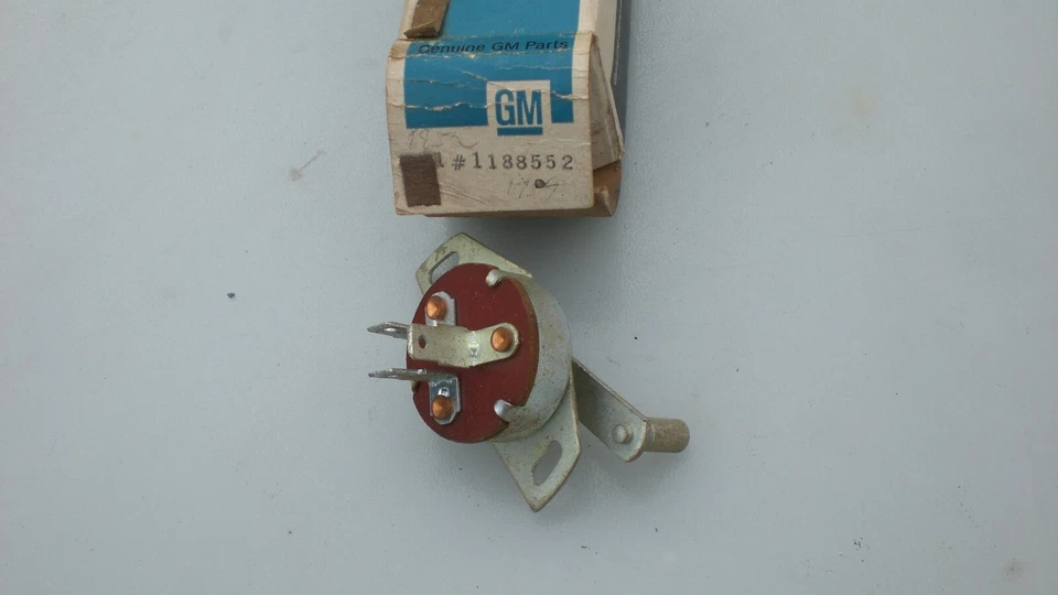 1959; Buick Electra, Invicta, Leabre, Estate Wagon - Interruptor de ventilador de calefacción como nuevo #1188552 Foto 1 de 1