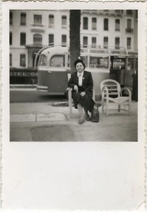 ALTES FOTO - VINTAGE SCHNAPPSCHUSS - TRANSPORT BUS BUS CAR BUS CANNES - Bild 1 von 1