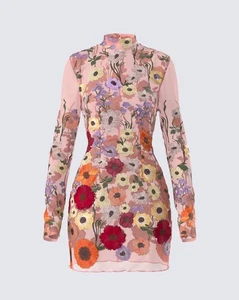 Mini Vestido FINESSE Floral Apliques Floral Malla Rubor Transparente Manga Larga M Rubor - Imagen 1 de 15