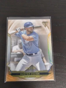 2019 TOPPS TRIPLE THREADS AMBER /199 HUNTER DOZIER - Picture 1 of 1
