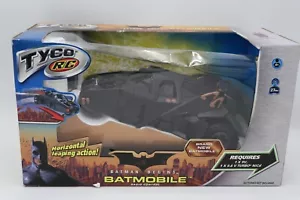 Radiocomando radiocomandato Tyco Batman Begins Batmobile 2005 nuovo sigillato scatola Dmg - Foto 1 di 8