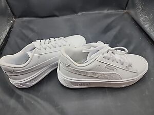 Girls Puma Soft foam Sneakers White 7.5 