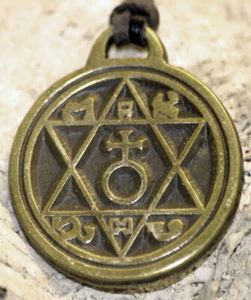 Amulett Messing MAGISCHES VATERPENTAKEL - Picture 1 of 1