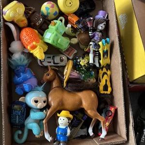 Miscellaneous Collection Of Vintage Toys! Assorted Mix. Hot Wheels Etc. - Picture 1 of 7