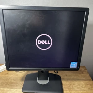 Dell Professional P1913SF 19'' LED Widescreen Monitor VGA DVI Display Port USB - Picture 1 of 14