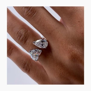 Diamond Ring IGI Certified F VS1 Heart 4 Ct Labcreated 18K White Gold 2 Stones - Picture 1 of 13