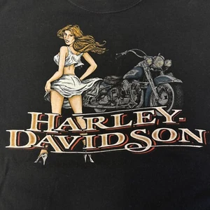 Vtg Harley Davidson MACON Ga Motorcycle PINUP Biker GIRL Street CHIC T Shirt USA - Picture 1 of 10