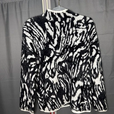 Suéter Ted Baker blanco y negro para mujer talla O Foto 1 de 4