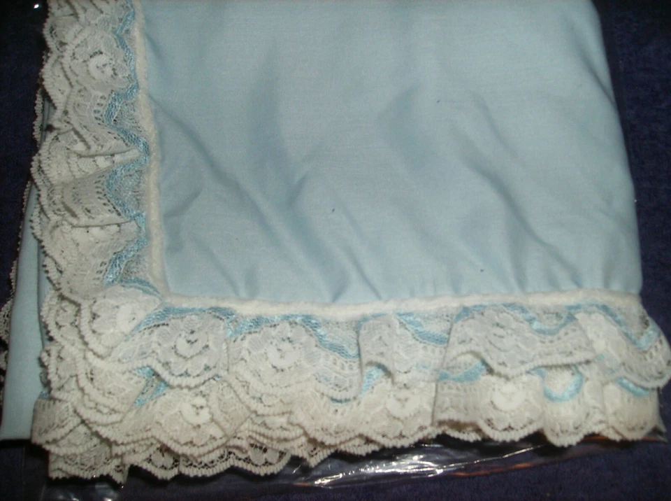 BLUE 52 X 70 TABLECLOTH NO IRON FABRIC Table Cloth MACH WASH & DRY MADE IN USA!  - Image 1 of 4