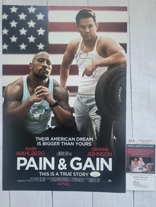 MARK WAHLBERG PAIN & GAIN SIGNED 12x18 MOVIE PHOTO STAR JSA - Picture 1 of 3