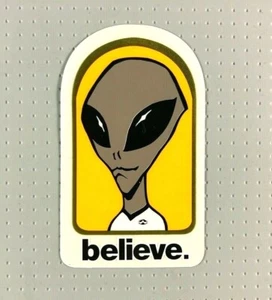 Alien WorkShop AWS Believe Skateboard Aufkleber gelb 3,25 Zoll neu aus altem Lagerbestand AWS2 - Bild 1 von 1
