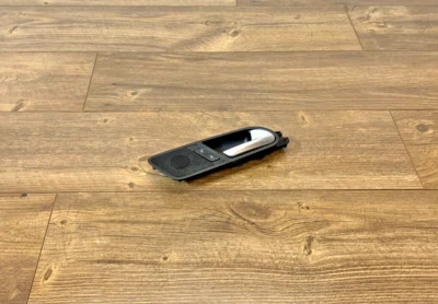 Volkswagen Tiguan 2012-2018 puerta trasera derecha interior manija de agarre con tweeter OEM Foto 1 de 4