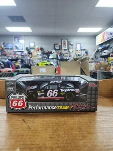 Racing Champions 1998 Elliott Sadler #66 Phillips 66 1:24 Scale Diecast Replica - Picture 1 of 2