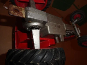 ricambi 1/16 massey ferguson 1105 - Foto 1 di 5