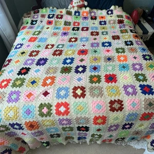 Vintage Granny Square Häkel Strick große Decke mehrfarbig schwer 84x84 gewellt - Bild 1 von 8