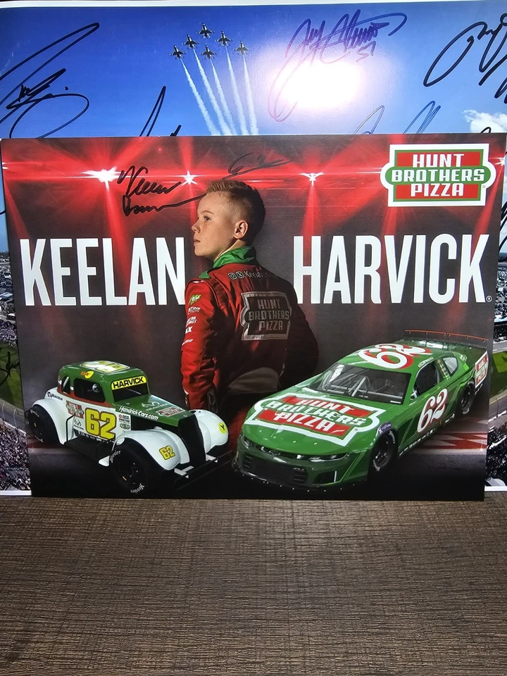 Tarjeta de héroe firmada autografiada por Keelan Harvick 2025 Hunt Bros Foto 1 de 1