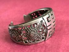 RARE antique CHINESE  Silver bracelet - Beautiful metalwork Flowers & symbol