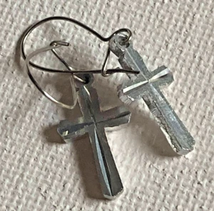 Ohrringe Diamantschliff silberfarbene Kreuze 0,5 Zoll - Bild 1 von 3