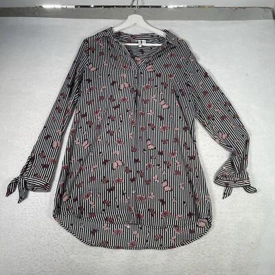 Blusa para mujer Elle talla mediana negra blanca a rayas cuello mariposa túnica Foto 1 de 4