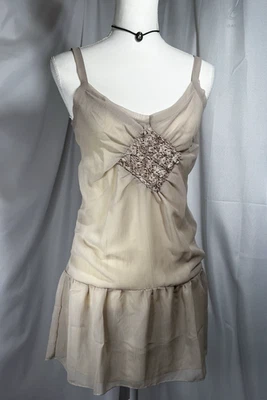 Camiseta sin mangas Moti transparente hecha en Italia apliques de tela de diamantes coqueta beige S/M Foto 1 de 4