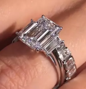 Set anello da sposa moissanite taglio smeraldo 2,5 ct argento sterling 925 puntino set anello - Foto 1 di 7