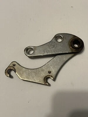 BMW 335xi 335i 2008 N54 E90 E92 E93 doble turbo soporte de escape OEM 18207553610 Foto 1 de 3