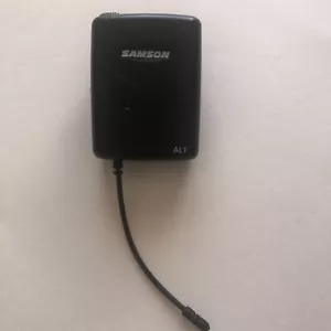 SAMSON AL 1 UHF Body Pack Transmitter with Built-in Mic - CH U4 - Picture 1 of 5
