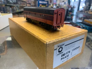 ORIENTAL LTD, CMSTP&P MILW RD #85 EMD F7B C/P PHASE II HO BRASS DC - Picture 1 of 9