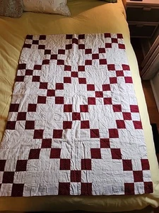 Handarbeit Schoß Quilt Wandbehang Patchwork handgenäht rot weiß 40,5" x 29,5" - Bild 1 von 13
