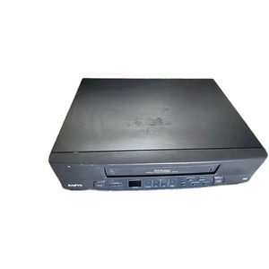 Reproductor de VCR Sanyo VWM-357 VHS 4 cabezales grabadora sin control remoto come cintas para piezas - Imagen 1 de 7