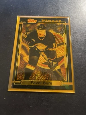 1995 TOPPS FINEST BRASS CARD# 4 PAVEL BURE [RW] VANCOUVER CANUCKS - Image 1 of 4