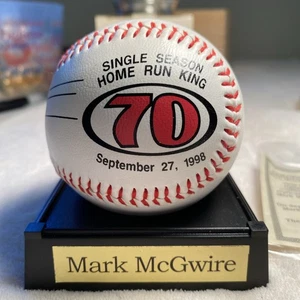 MARK McGwire 70TH HOME RUN COMMEMORATIVE BASEBALL (1998) - Picture 1 of 8