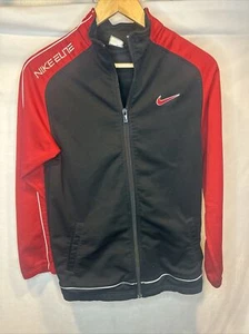 Nike Elite Jacke Jungen Large (14-16) schwarz, rot mit durchgehendem Reißverschluss trendy - Bild 1 von 8