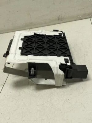 SOPORTE MONTAJE ORDENADOR MOTOR VOLVO S80 2007 FÁBRICA Foto 1 de 4