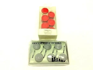 Zwei Vintage Sets Neu aus altem Lagerbestand Bogen Silber Duschhaken Rot Jonathan Adler Happy Home   - Bild 1 von 12