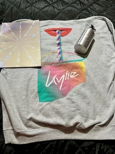 Kylle Minogue Summer 2019 Step Back In Time Outside “Festival” Tour Bundle - Picture 1 of 10