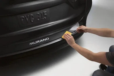 Protetor de para-choque traseiro genuíno Nissan cromado 999B1-C3000 - Imagem 1 de 2