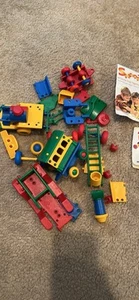 RARE Snappit Toy Train Building Set-Vintage VGC - Picture 1 of 2