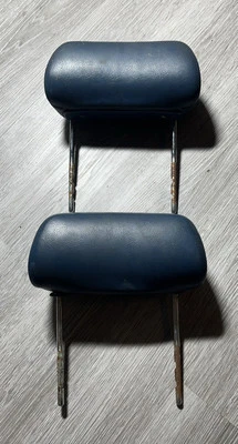 1984-1986 Nissan 720 Pickup Truck Head Rests Set Of 2 OEM NISSAN PICKUP — 第 1/4 张图片