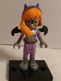 LEGO Batgirl minifigure 41230 Super Heroes DC Friends Batman minifig