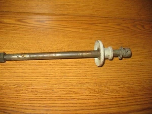 1981 DR500 FRONT WHEEL AXLE BOLT SUZUKI DR 500 54711-30501 - Bild 1 von 3