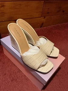 Lisa Vicky Adore-V Croco patent wedge sandal size 10 - Picture 1 of 6