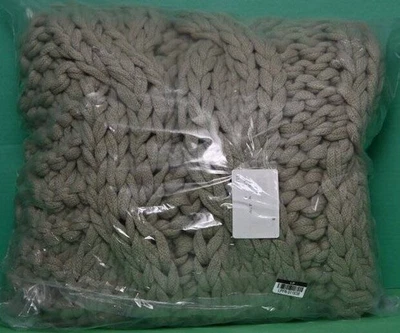 Manta Pottery Barn Colosal Tejida a Mano 44" x 56" Color Masilla NUEVA Foto 1 de 4